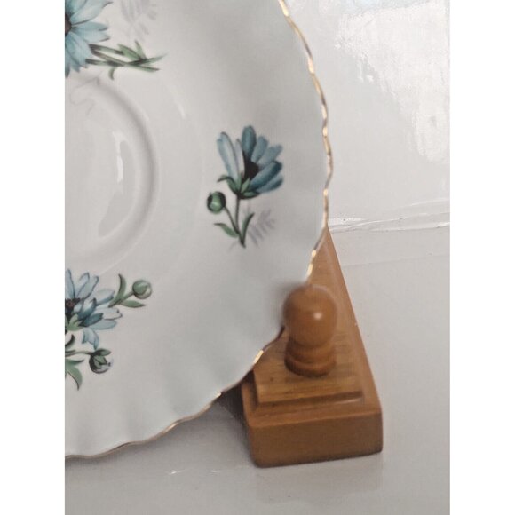 Royal Albert Montrose shape Cup and Saucer set Marguerite Pattern 1980's - Picture 9 of 16